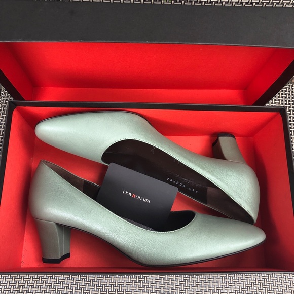 New Bruno Magli Pump - Picture 6 of 7